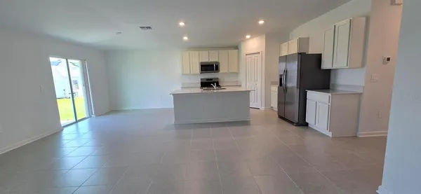 $2,100 | 2810 Whitaker Point Rd Lake, Haines City, FL 33844