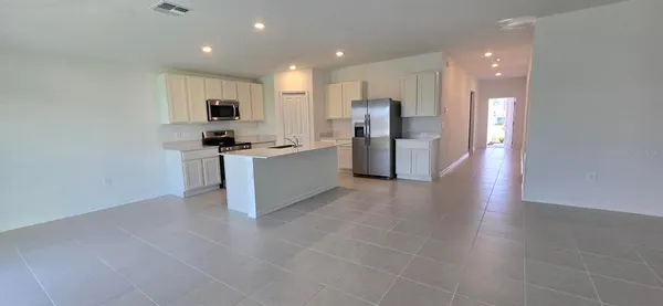 $2,100 | 2810 Whitaker Point Rd Lake, Haines City, FL 33844