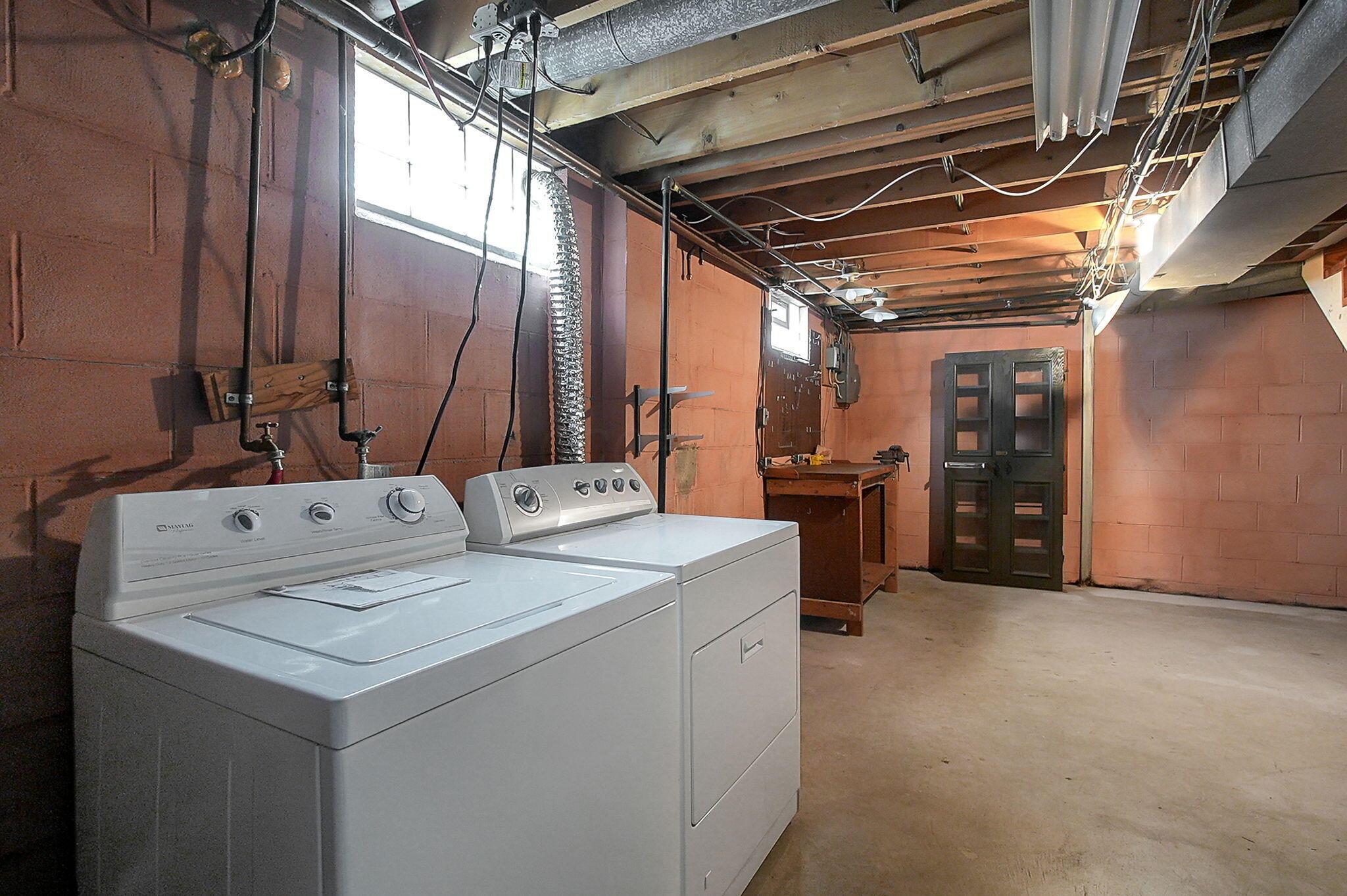 1647 Jackson Road Columbus, OH 43223 - Photo 18 of 30 18-web-or-mls-1647-jackson-rd