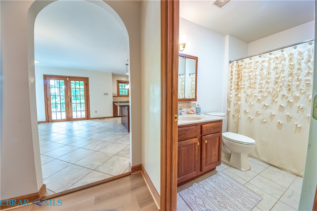 319 Parrotts Cove Road Water View, VA 23180 - Photo 18 of 41
