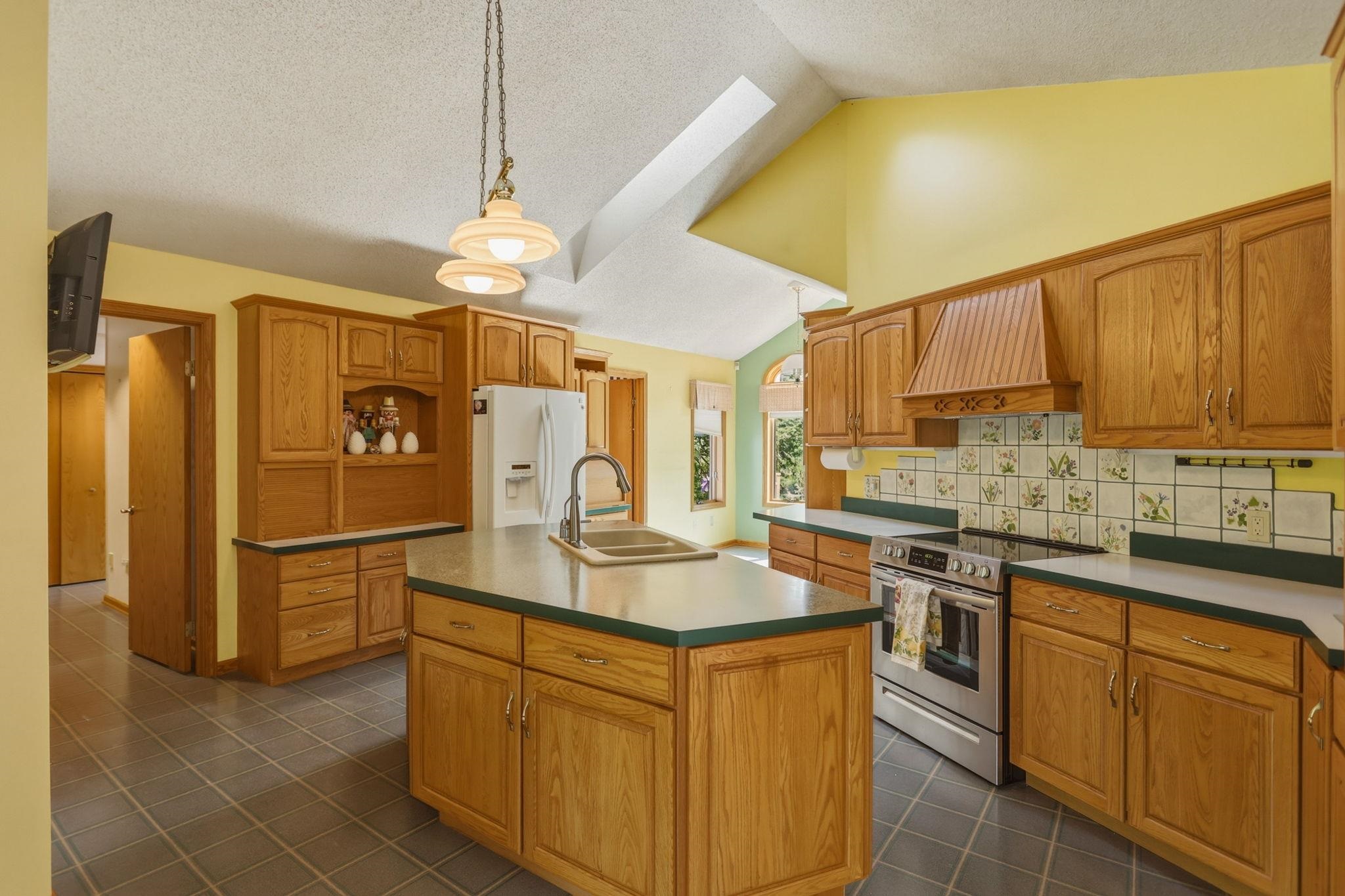 10722 South Gera Road Birch Run, MI 48415 - Photo 24 of 98 50201220-6d37f2dd-e21b-4ec2-a099-a41c72fa03ee.JPG