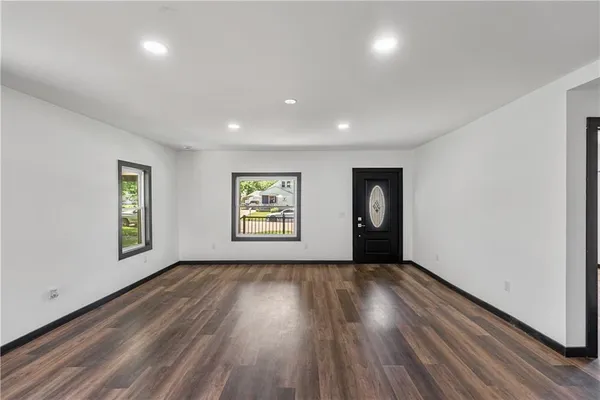 $159,900 | 1110 West 3rd Street, Coffeyville, KS 67337