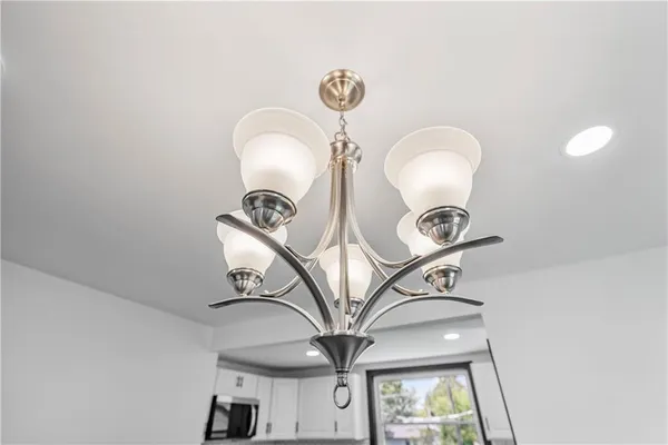 $159,900 | 1110 West 3rd Street, Coffeyville, KS 67337