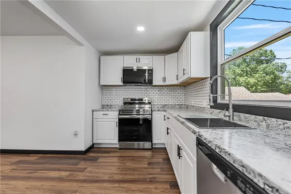 $159,900 | 1110 West 3rd Street, Coffeyville, KS 67337