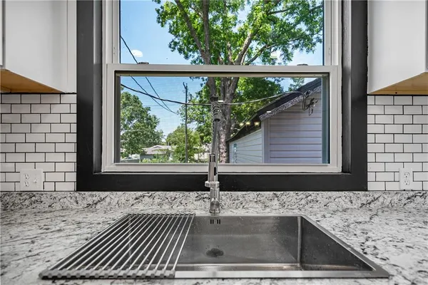 $159,900 | 1110 West 3rd Street, Coffeyville, KS 67337