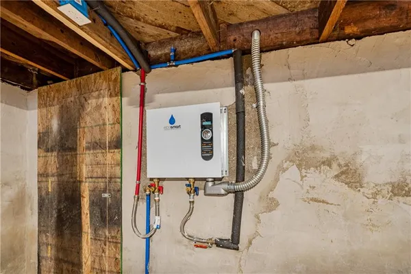 $159,900 | 1110 West 3rd Street, Coffeyville, KS 67337