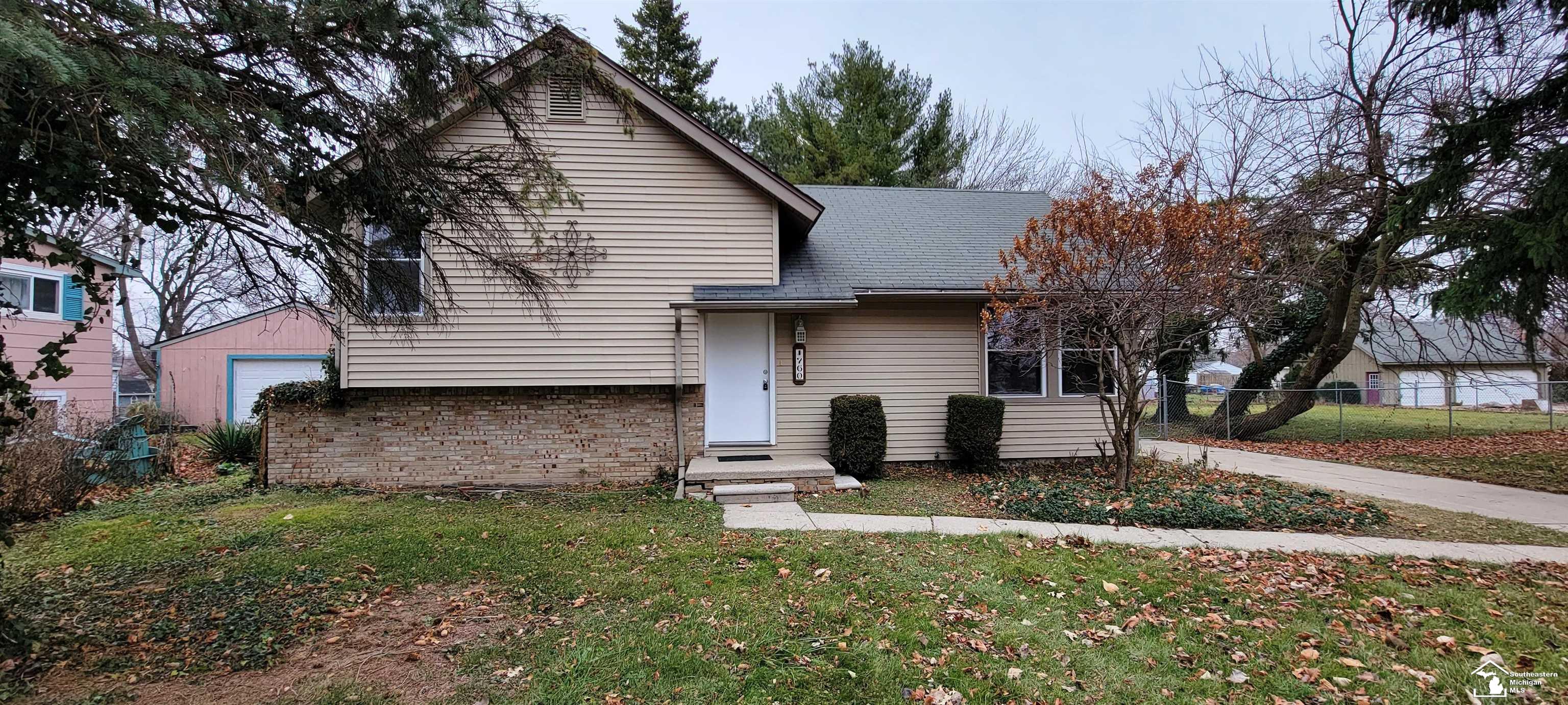 1760 North Custer Road Monroe, MI 48162 - Photo 1 of 14 Gallery Image 1