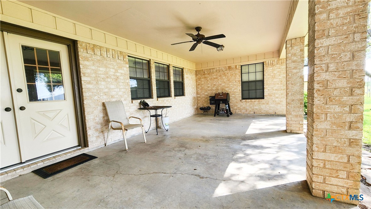 847 Oliver Road Victoria, TX 77904 - Photo 19 of 47 Covered Patio