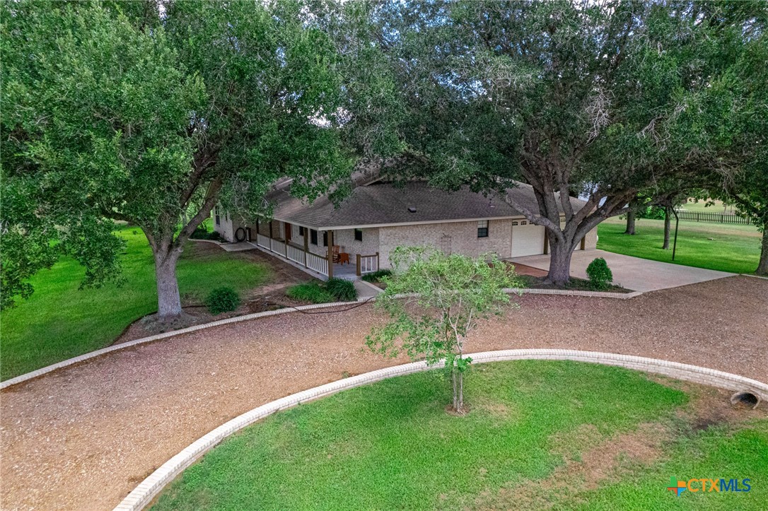 847 Oliver Road Victoria, TX 77904 - Photo 40 of 47 Driveway