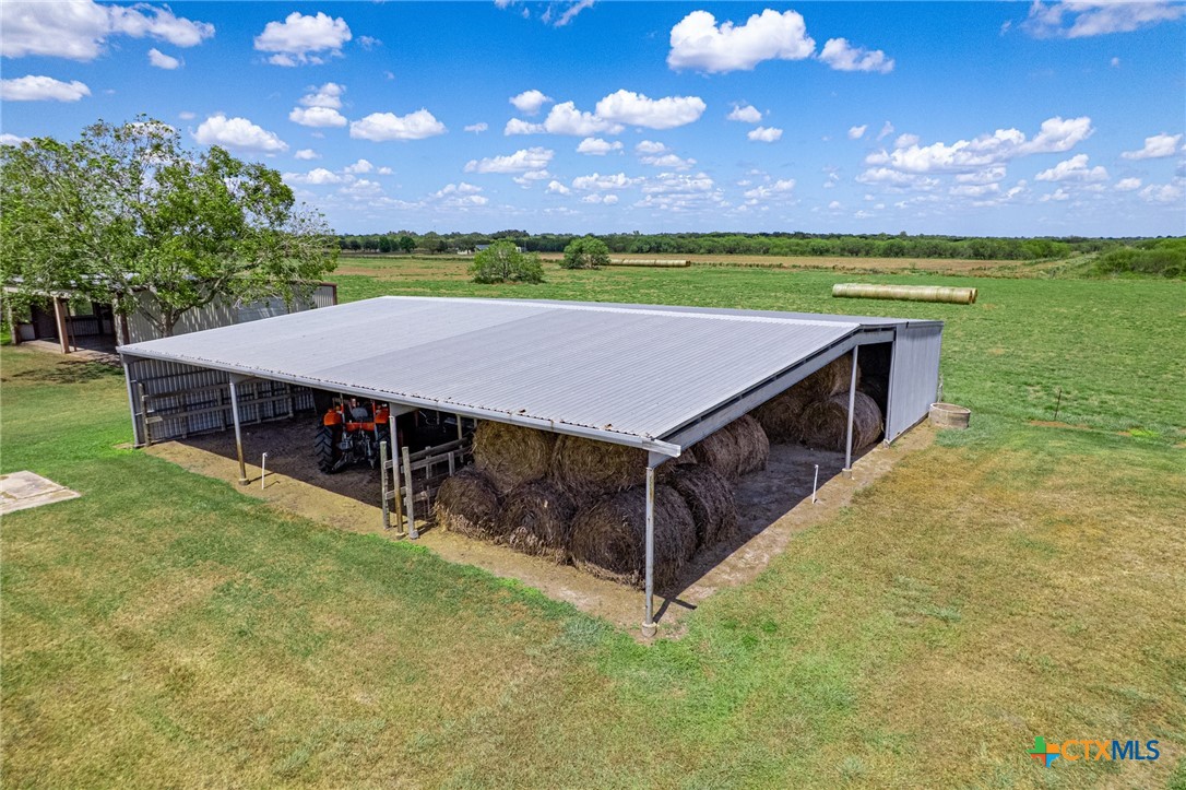 847 Oliver Road Victoria, TX 77904 - Photo 47 of 47 Hay barn