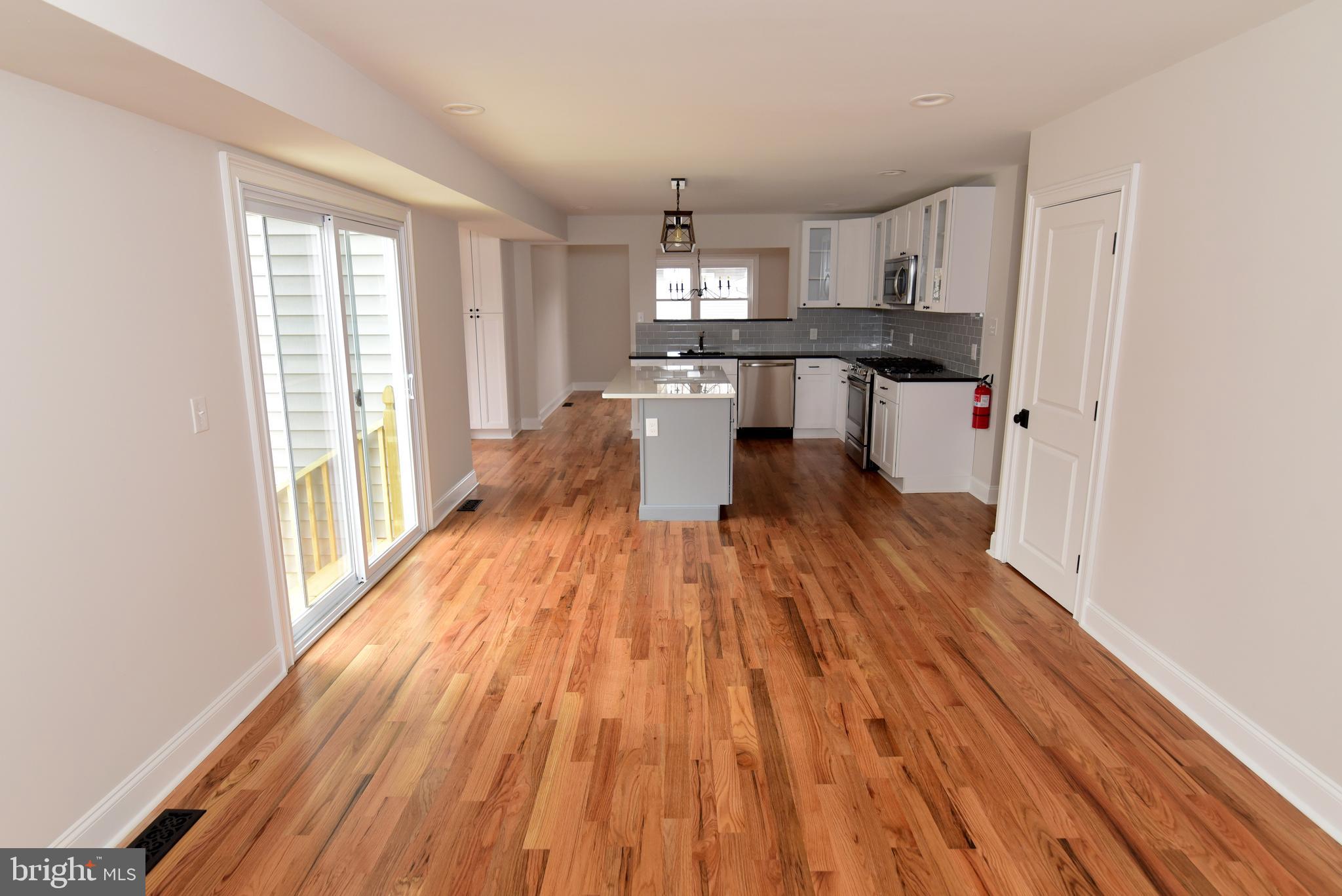 136 Dorchester Road Mount Laurel, NJ 08054 - Photo 13 of 30 Kitchen and Eating Area