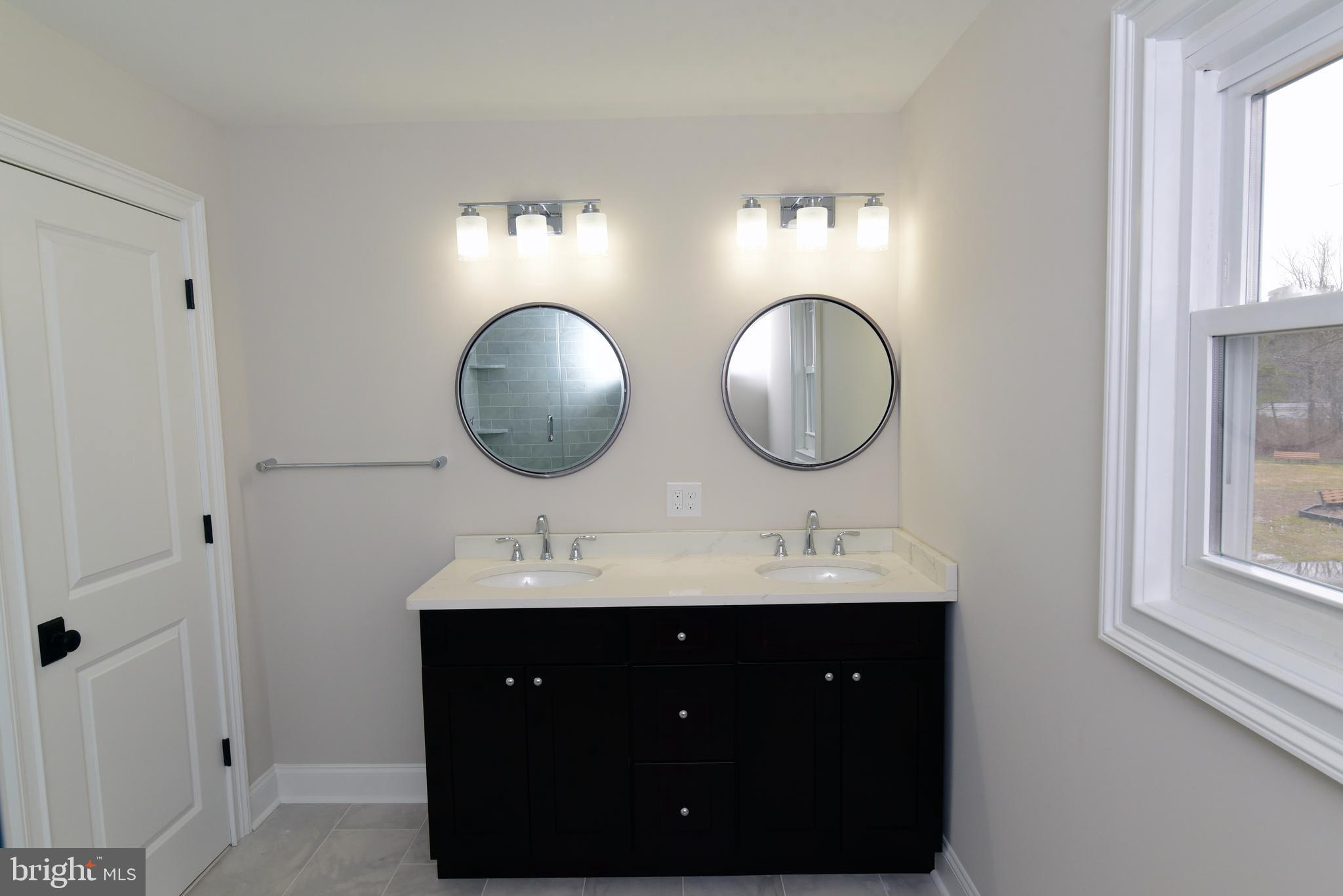 136 Dorchester Road Mount Laurel, NJ 08054 - Photo 20 of 30 Master Bath