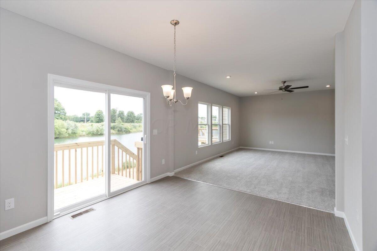 4818 Amber Crossing Road Columbus, OH 43232 - Photo 8 of 34 08-Breakfast Area