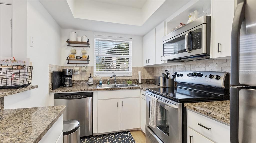 9200 Midnight Pass Road, Unit 24 Sarasota, FL 34242 - Photo 22 of 43