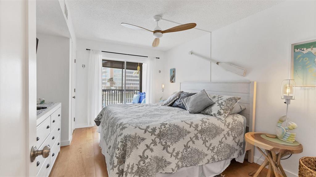 9200 Midnight Pass Road, Unit 24 Sarasota, FL 34242 - Photo 23 of 43