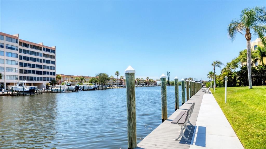 9200 Midnight Pass Road, Unit 24 Sarasota, FL 34242 - Photo 33 of 43