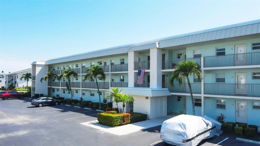 9200 Midnight Pass Road, Unit 24 Sarasota, FL 34242 - Photo 7 of 43