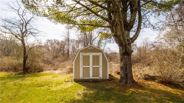 $799,000 | 137 Bonnet Shores Road, Narragansett, RI 02882