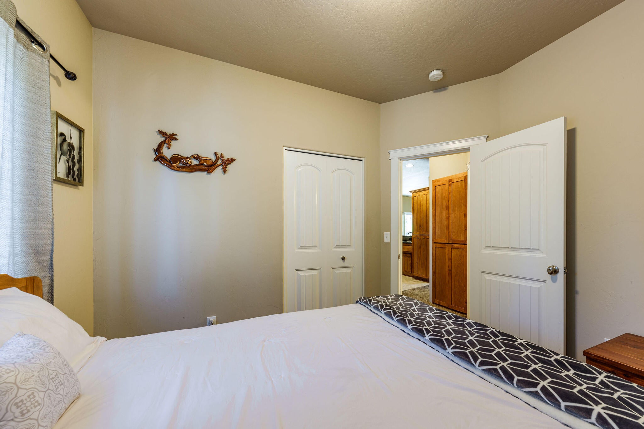 3110 Bursell Road Central Point, OR 97502 - Photo 17 of 32 HD-15