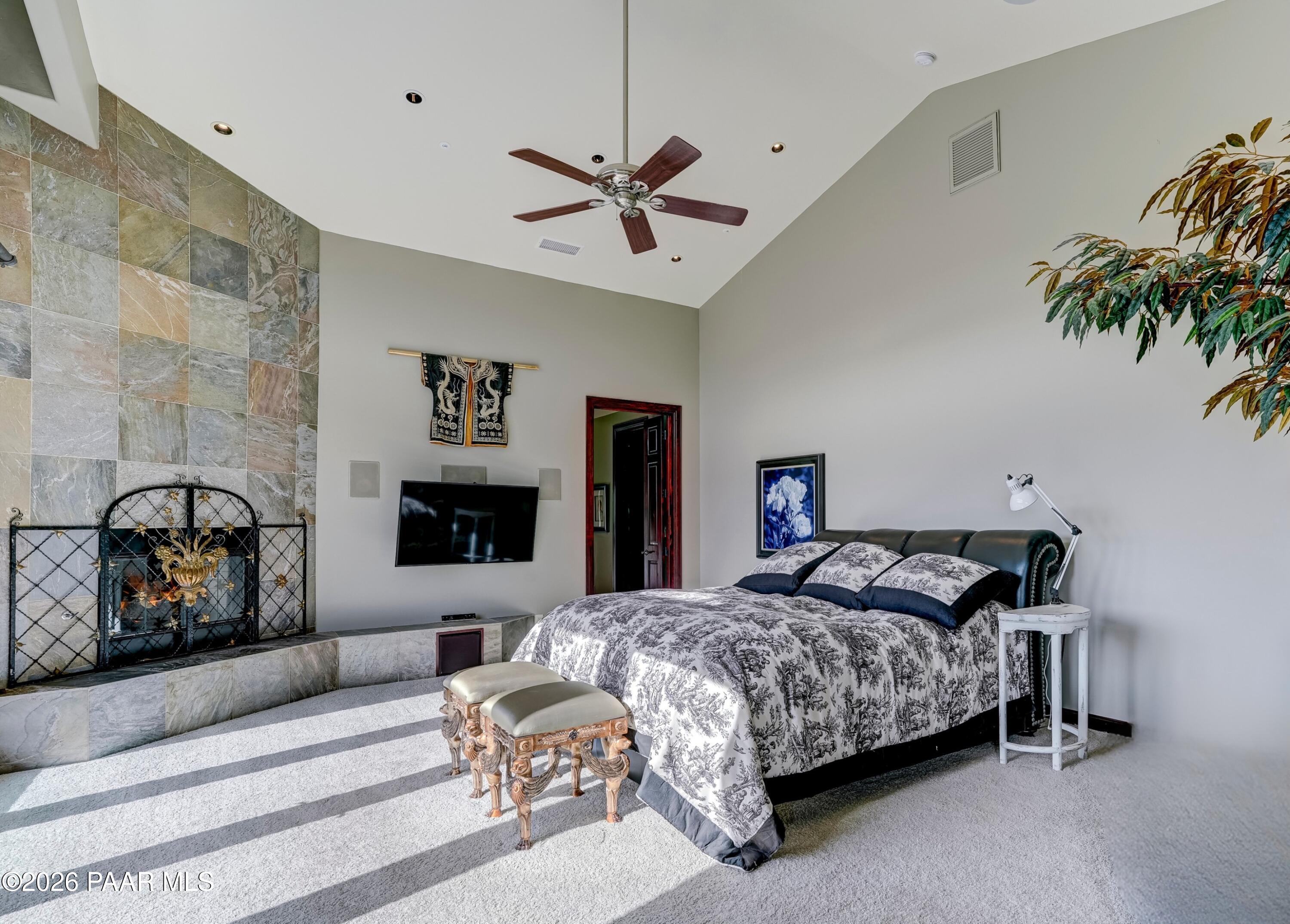 1065 High Valley Ranch Road Prescott, AZ 86303 - Photo 22 of 58 Primary Bedroom