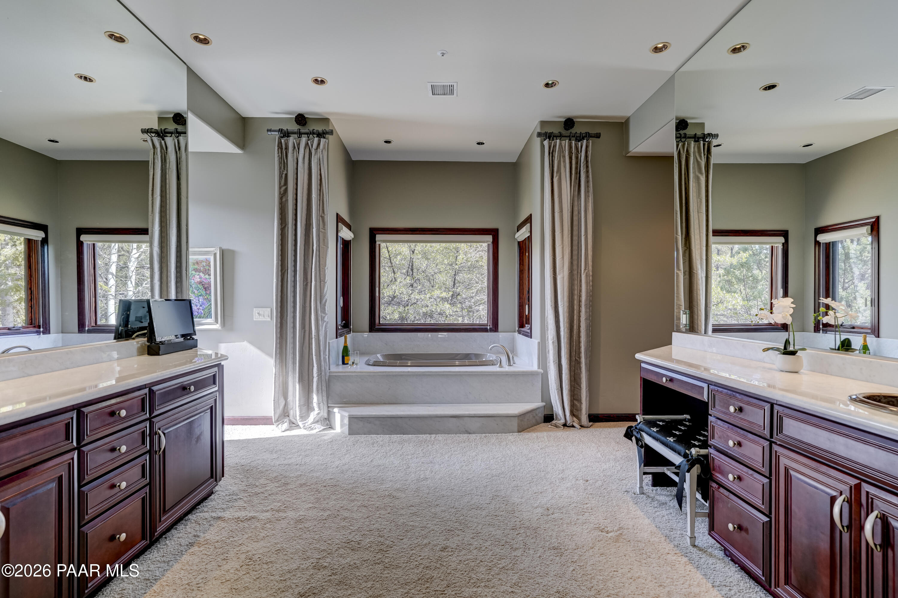 1065 High Valley Ranch Road Prescott, AZ 86303 - Photo 25 of 58 Primary Bathroom