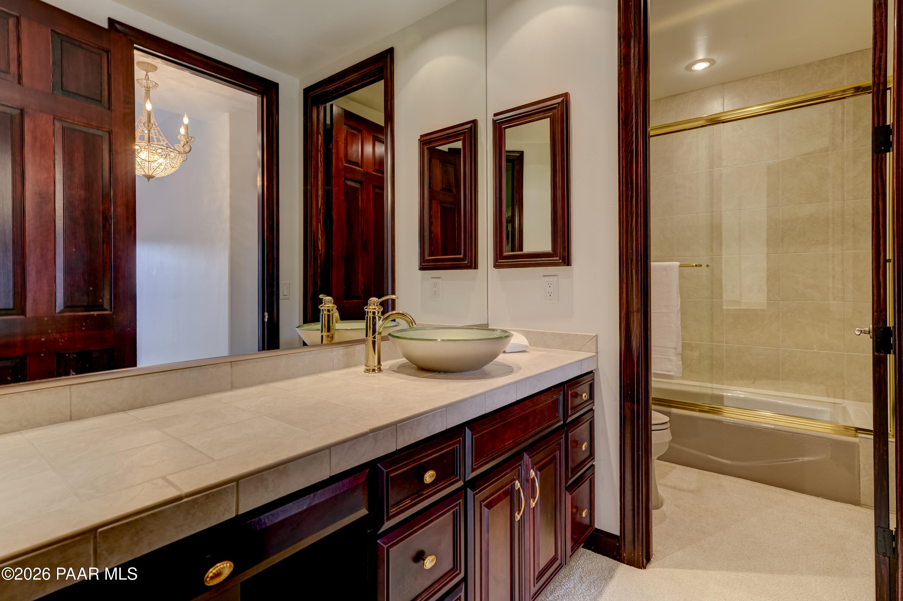 1065 High Valley Ranch Road Prescott, AZ 86303 - Photo 37 of 58 Lower Level Guest En Suite Bathroom 1