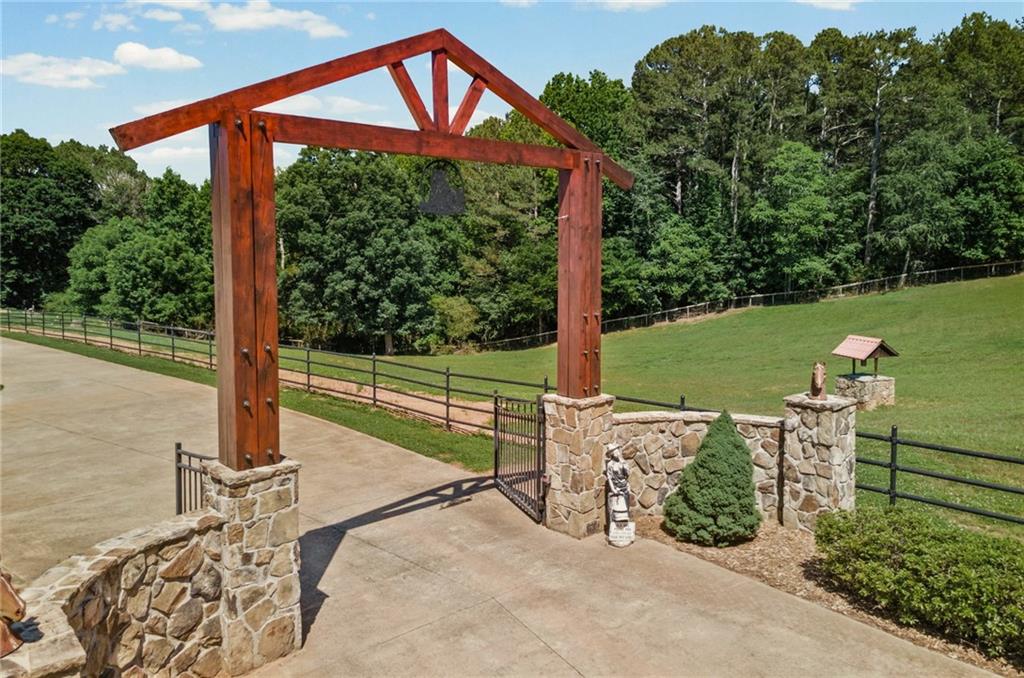 253 Charles Road Canton, GA 30115 - Photo 5 of 90