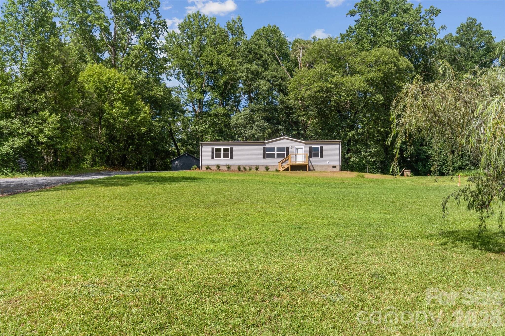 135 Jack Taylor Road Marion, NC 28752 - Photo 1 of 35 Gallery Image 1