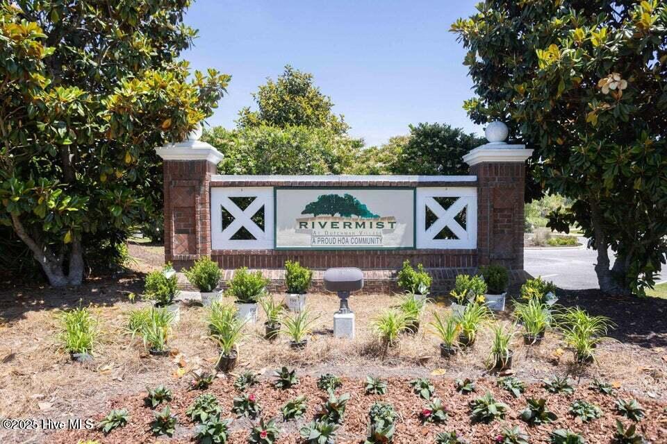 5081 Ballast Road Southport, NC 28461 - Photo 32 of 47 Rivermist Entrance