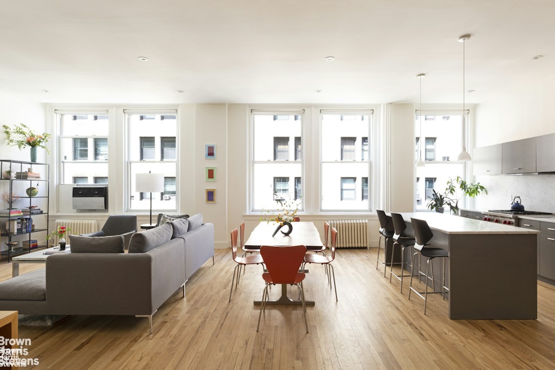 258 Broadway, Unit 7B Manhattan, NY 10007 - Photo 3 of 9