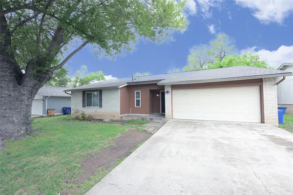 $2,395 | 107 Cloudview Drive, Austin, TX 78745