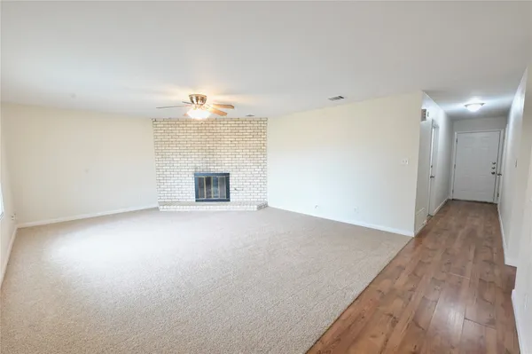 $2,395 | 107 Cloudview Drive, Austin, TX 78745