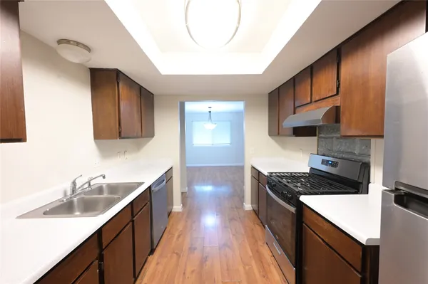 $2,395 | 107 Cloudview Drive, Austin, TX 78745