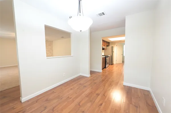 $2,395 | 107 Cloudview Drive, Austin, TX 78745