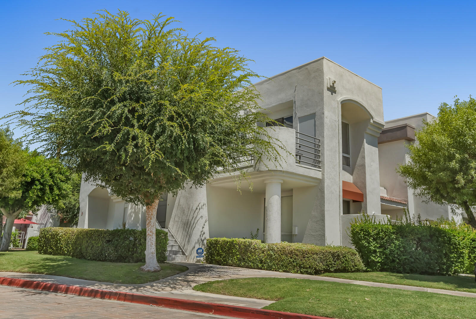 401 El Cielo Road, Unit 108 Palm Springs, CA 92262 - Photo 2 of 33 02_Image_02_mls