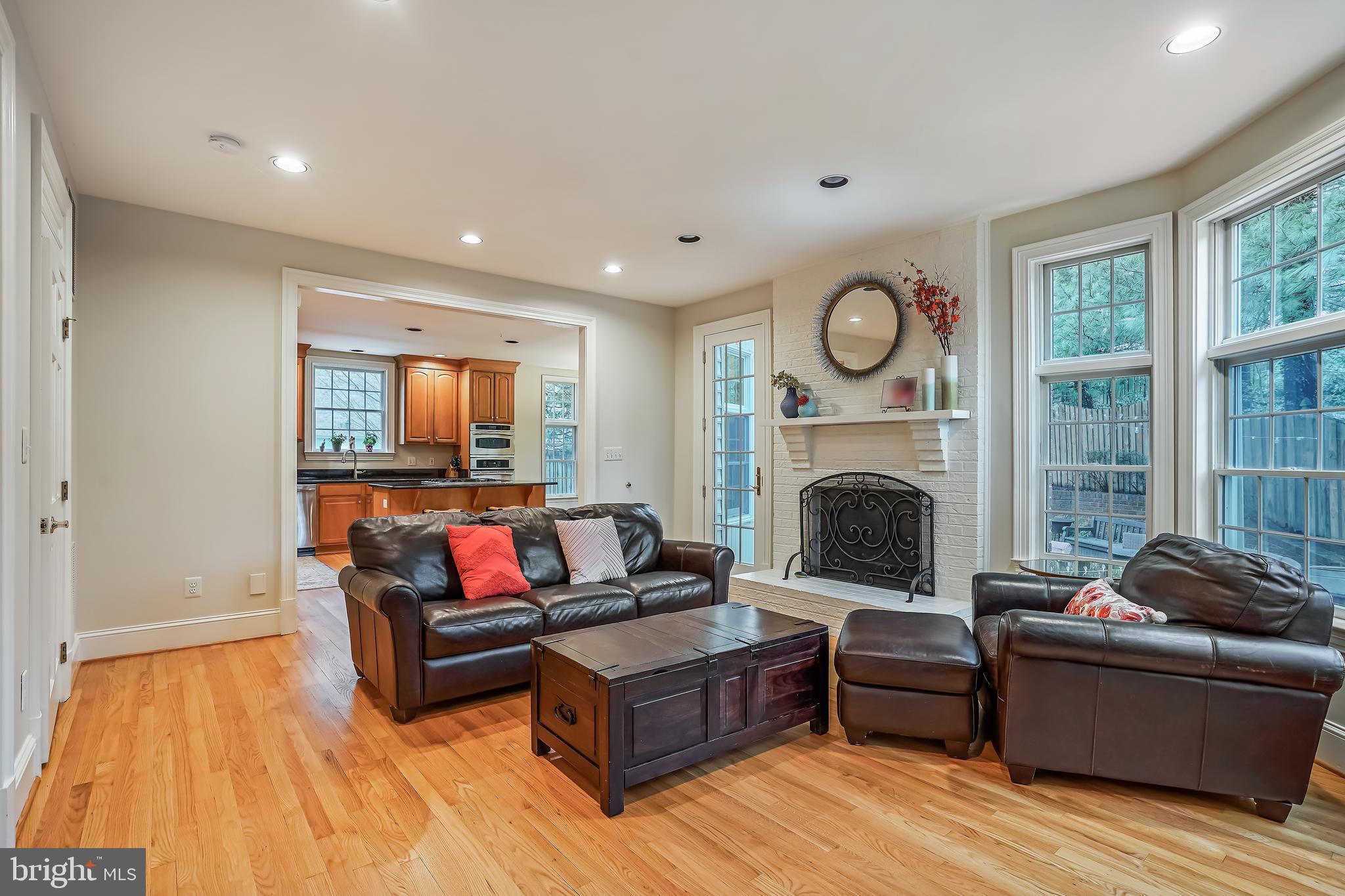 1936 Valley Wood Road McLean, VA 22101 - Photo 9 of 42