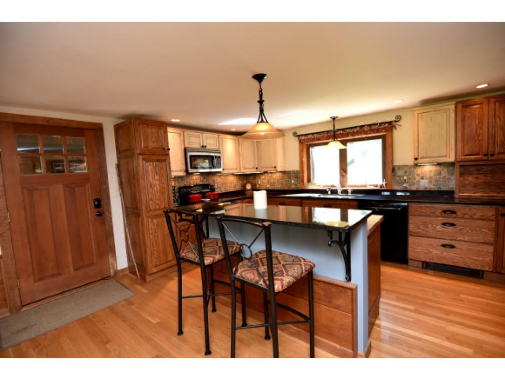 10 Saunders Road Goffstown, NH 03045 - Photo 17 of 36