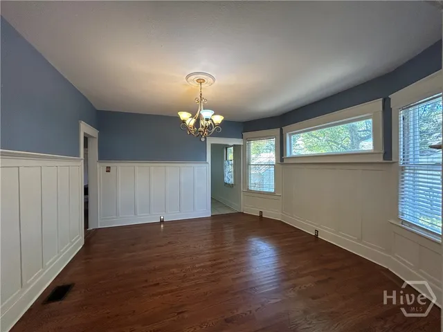 $2,800 | 631 East 40th Street, Savannah, GA 31401