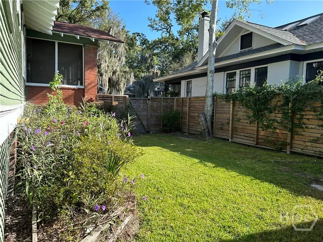 $2,800 | 631 East 40th Street, Savannah, GA 31401