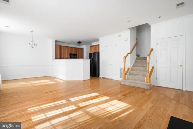 $2,995 | 8975 Harrover Place, Unit 75A, Lorton, VA 22079