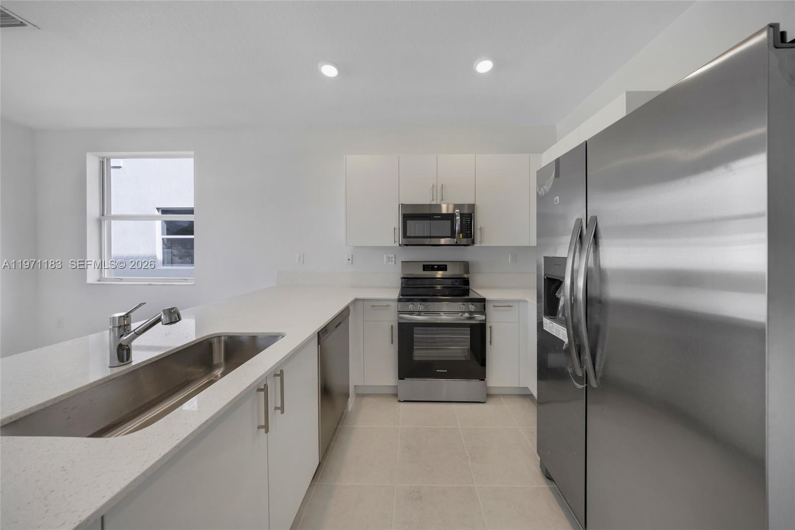 2448 Southeast 27th Terrace, Unit 2448 Homestead, FL 33035 - Photo 14 of 38