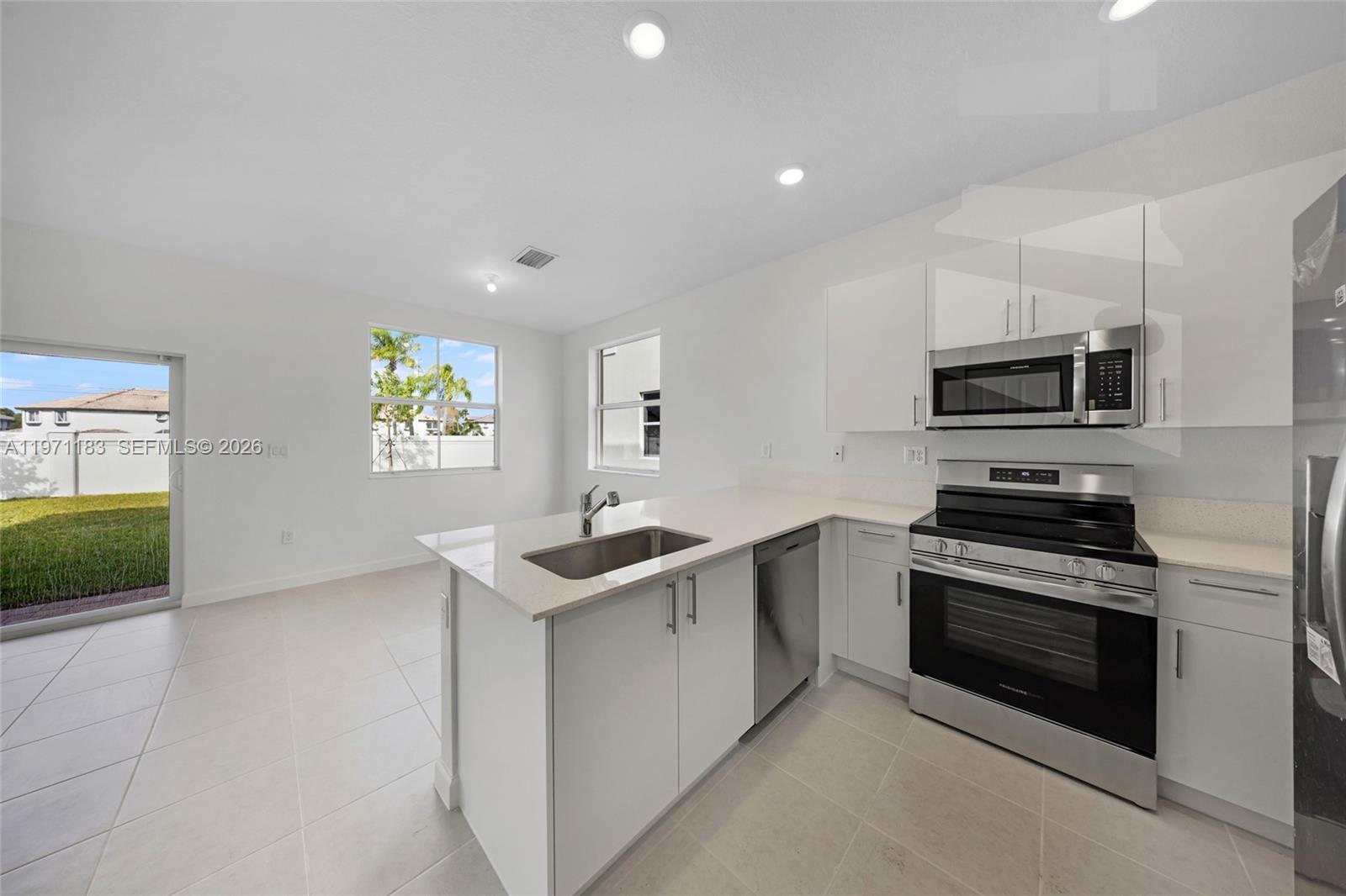 2448 Southeast 27th Terrace, Unit 2448 Homestead, FL 33035 - Photo 15 of 38