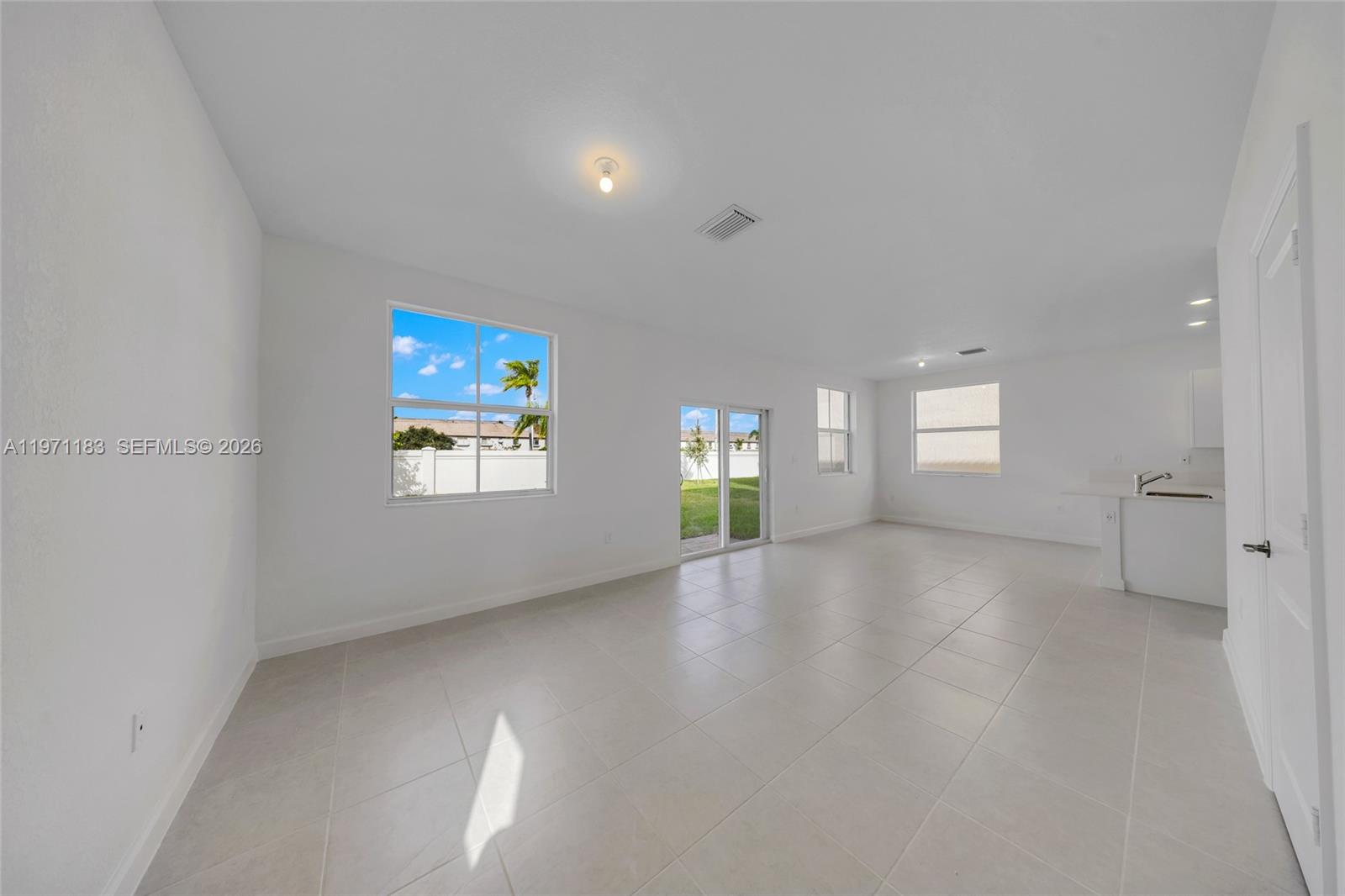 2448 Southeast 27th Terrace, Unit 2448 Homestead, FL 33035 - Photo 5 of 38