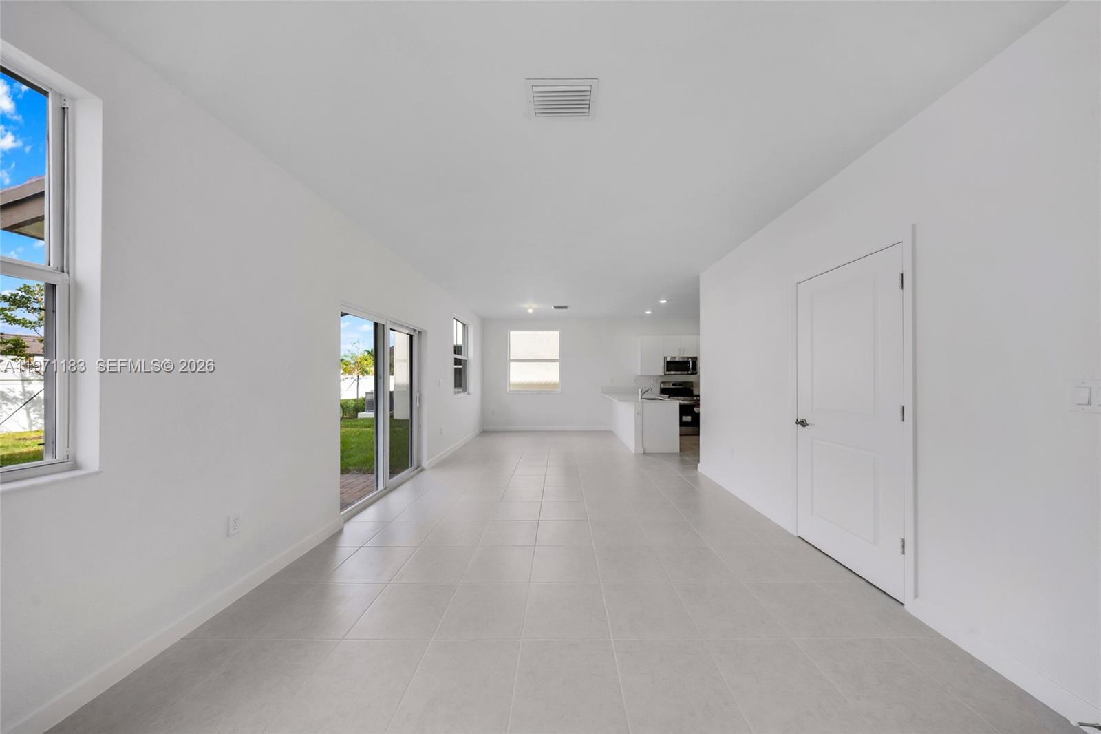 2448 Southeast 27th Terrace, Unit 2448 Homestead, FL 33035 - Photo 6 of 38