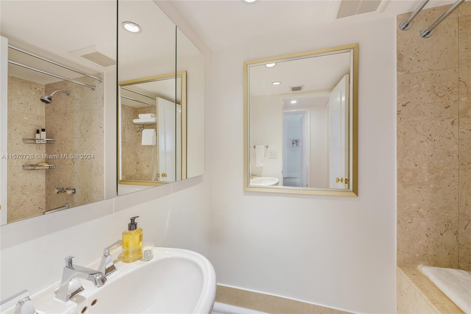 151 Southeast 15th Road, Unit 2202 Miami, FL 33129 - Photo 18 of 24
