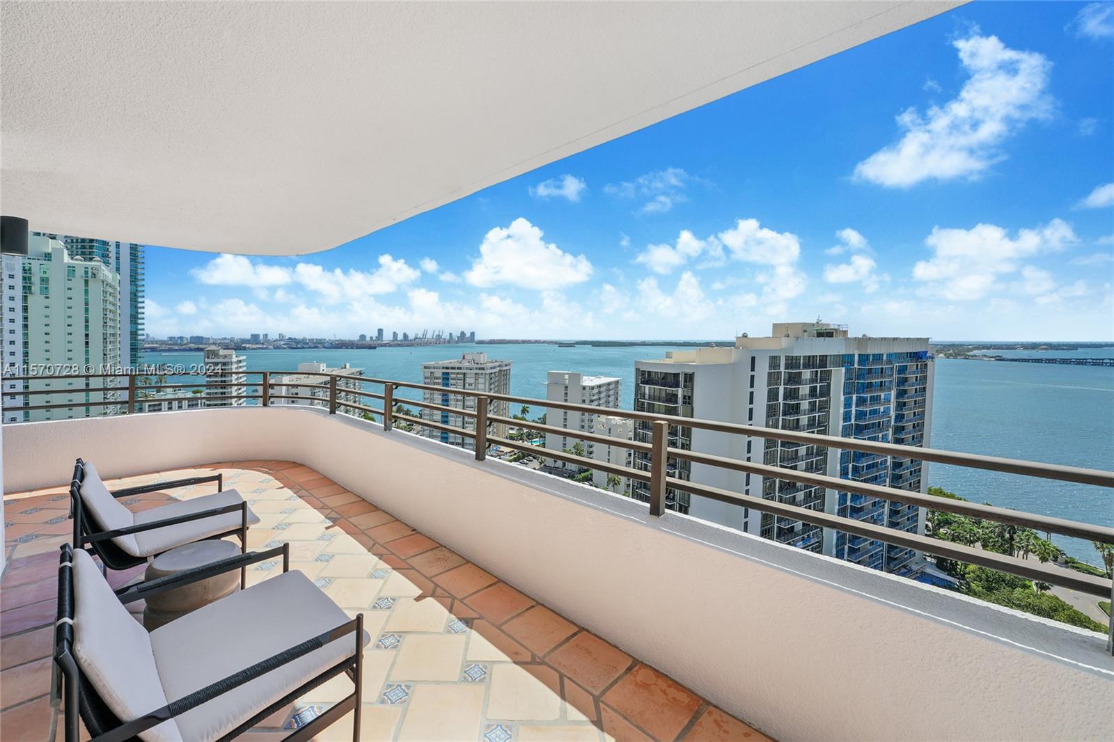 151 Southeast 15th Road, Unit 2202 Miami, FL 33129 - Photo 4 of 24