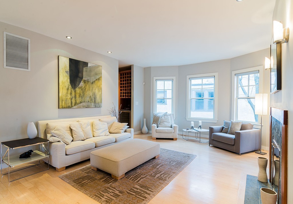 103 Abbottsford Road, Unit 2 Brookline, MA 02446 - Photo 5 of 28