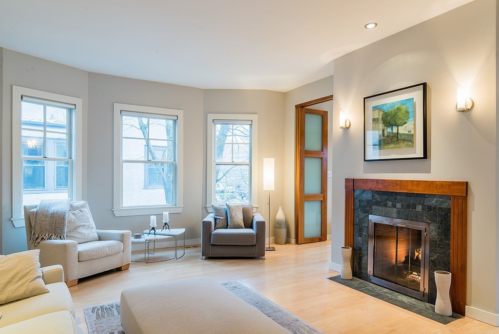 103 Abbottsford Road, Unit 2 Brookline, MA 02446 - Photo 6 of 28