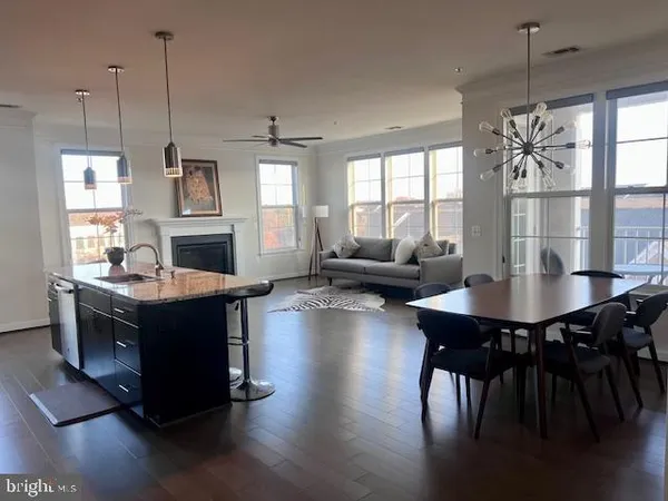 $3,200 | 13722 Neil Armstrong Avenue, Unit 508, Herndon, VA 20171