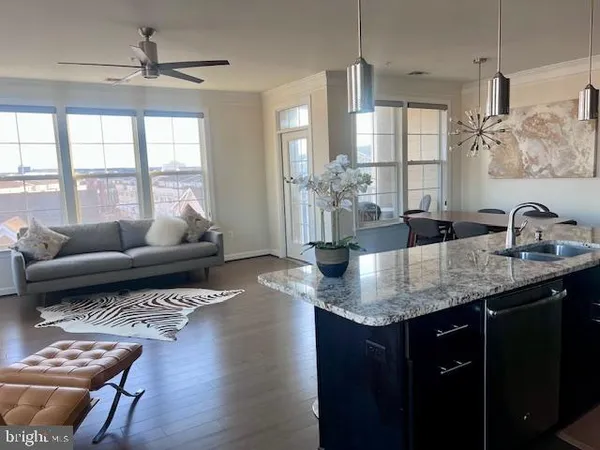 $3,200 | 13722 Neil Armstrong Avenue, Unit 508, Herndon, VA 20171